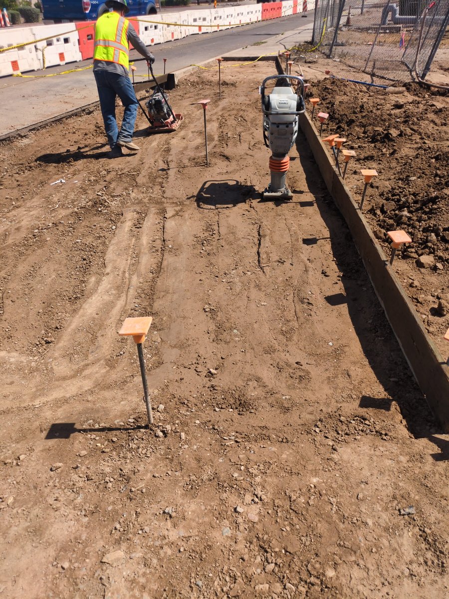 CompleteFleming's tweet photo. Progress on our Phoenix-area horizontal construction project.

Expanding walkways, curbs, and parking to improve safety, accessibility, and traffic flow. 

View more at https://t.co/4I4eDqRNID

#ParkingLotExpansion #CommercialConstruction https://t.co/cu6pYOH65A