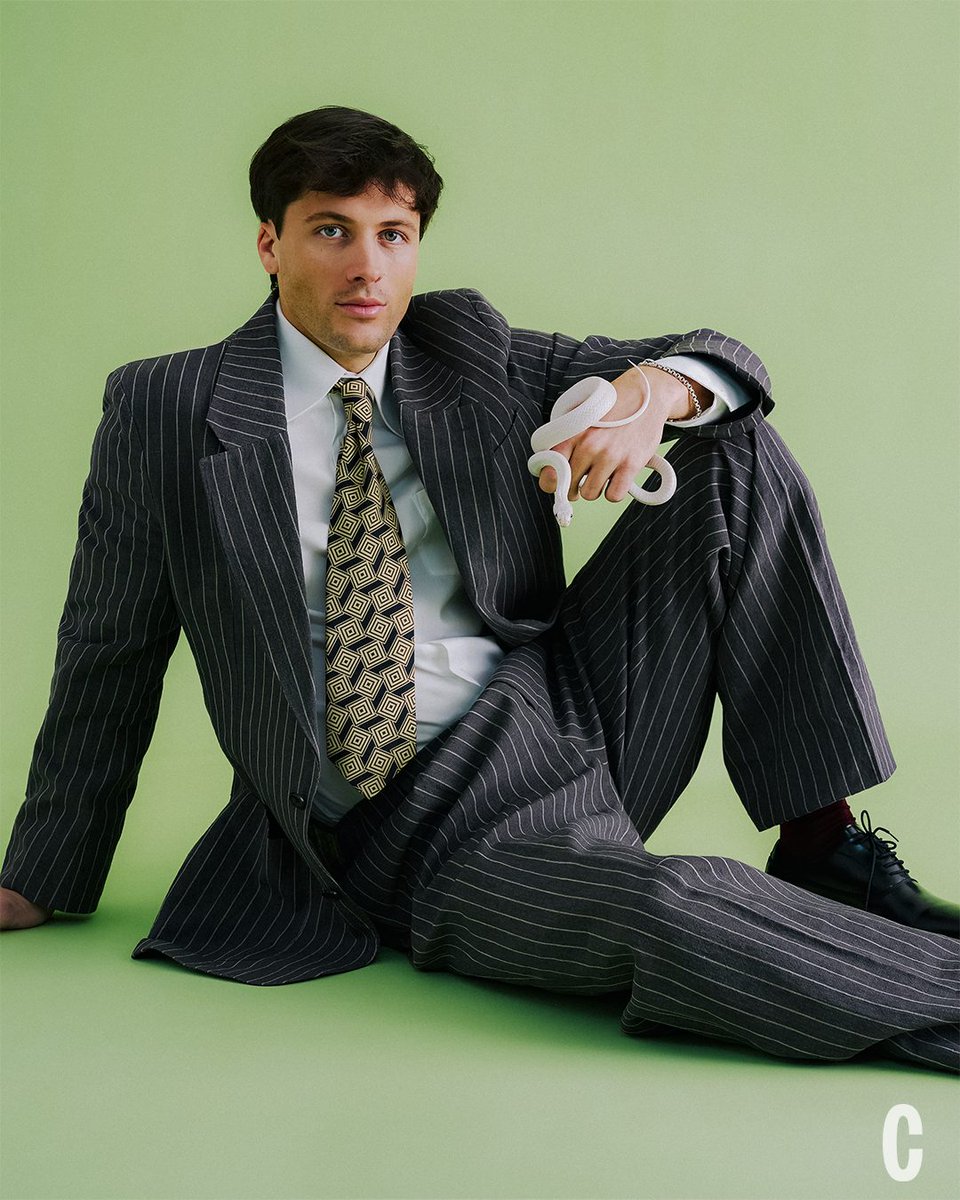 Cosmopolitan tweet media