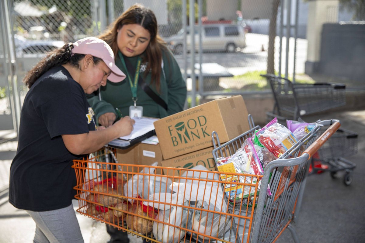 LA Regional Food Bank tweet media