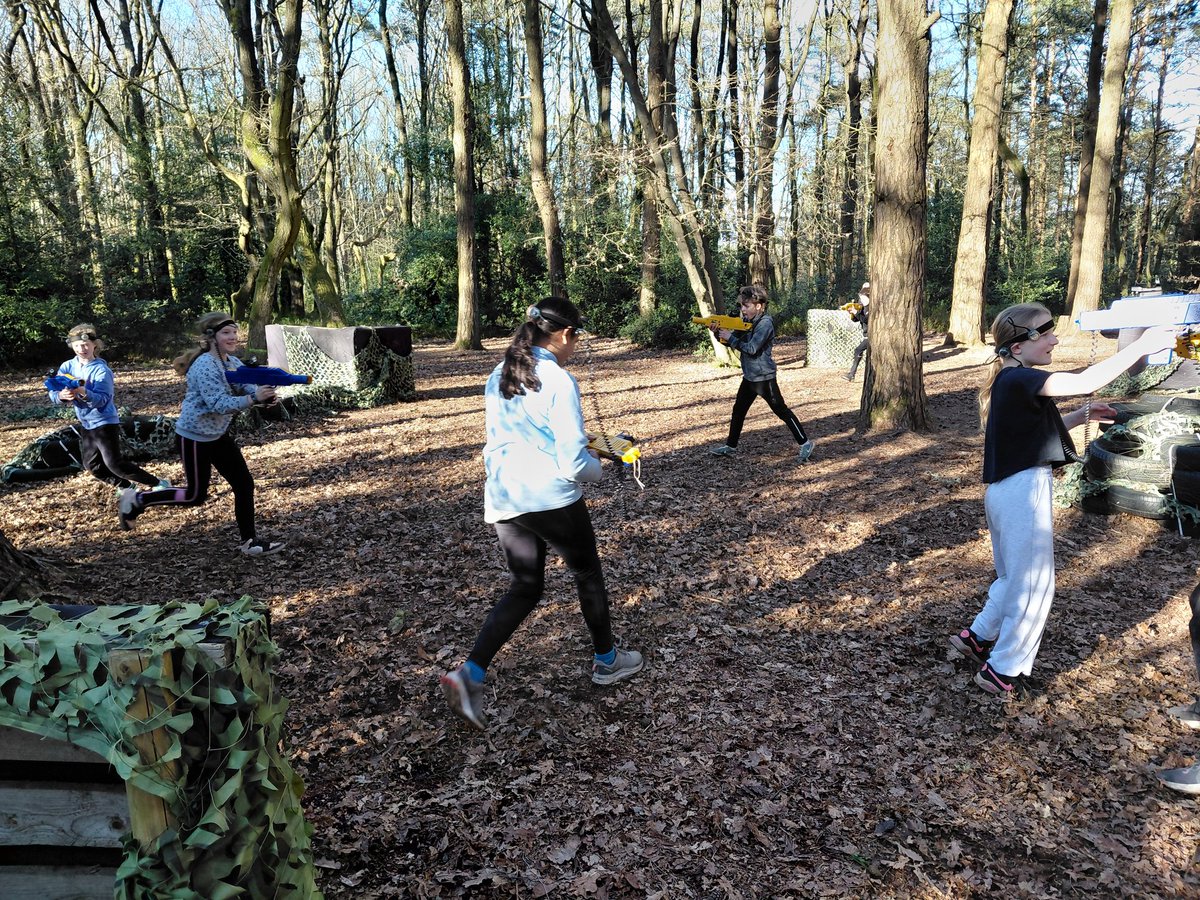 Crowthorne C of E tweet media