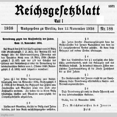 LiamOMaraIV's tweet image. #Nazi gun laws are nothing like the US #FarRight would have you believe. First, it's true they disarmed Jewish people... but only Jewish people. In all other respects the Nazi #GunLaws, first revised #ThisDayInHistory in 1938, made it easier to own &amp;amp; use guns, even for children.