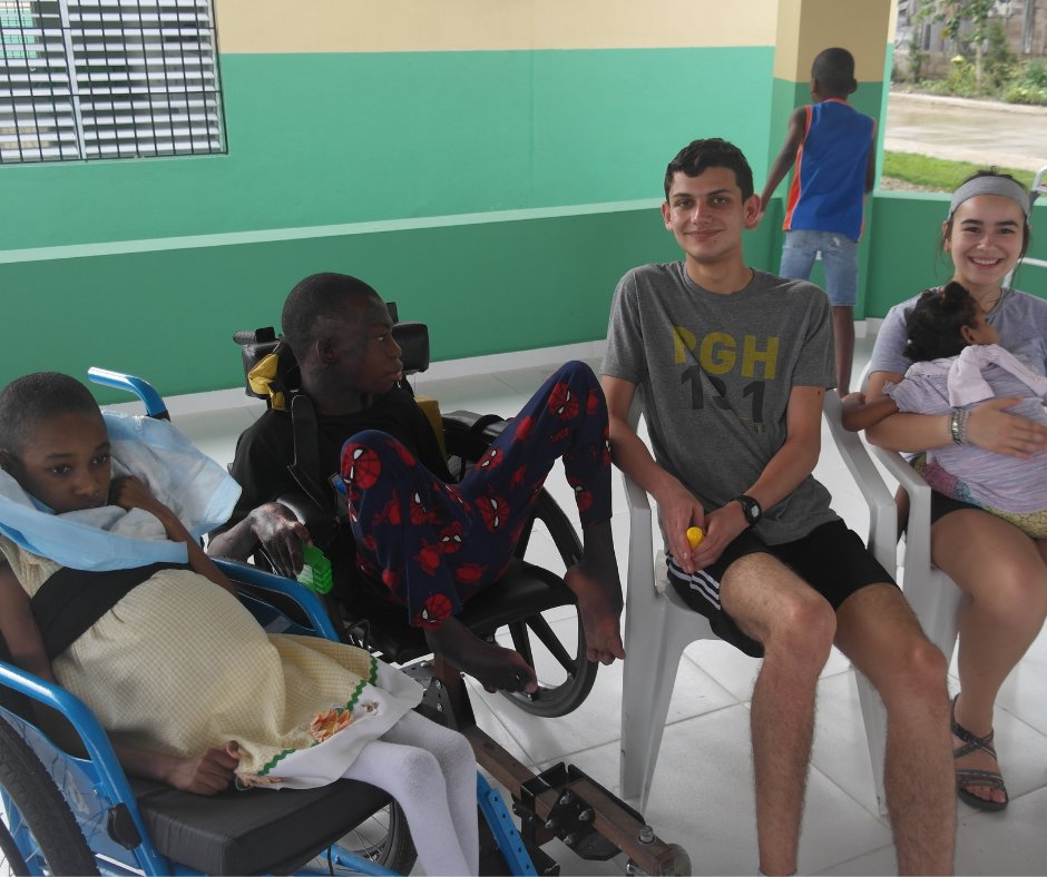 Hendricks Chapel tweet media