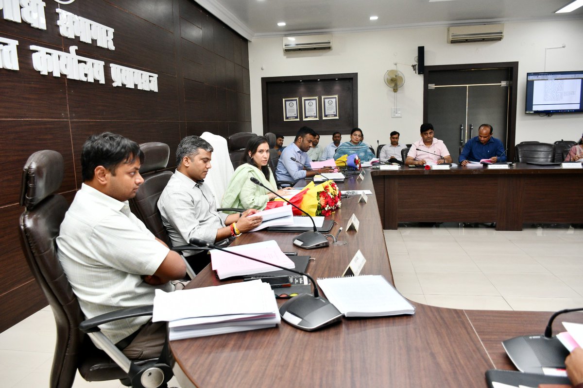 DM Prayagraj tweet media