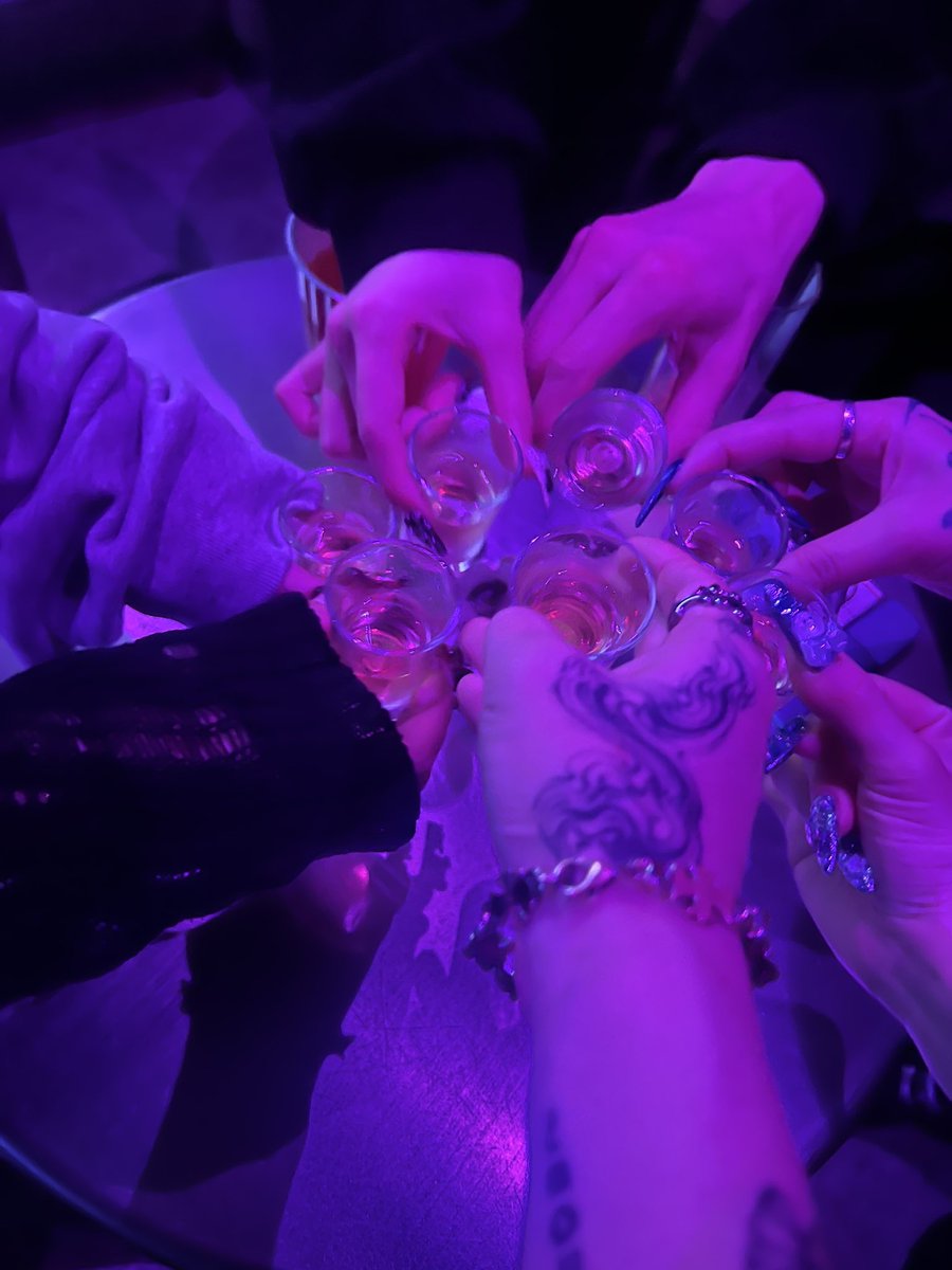 flashback (フラッシュバック) tweet media