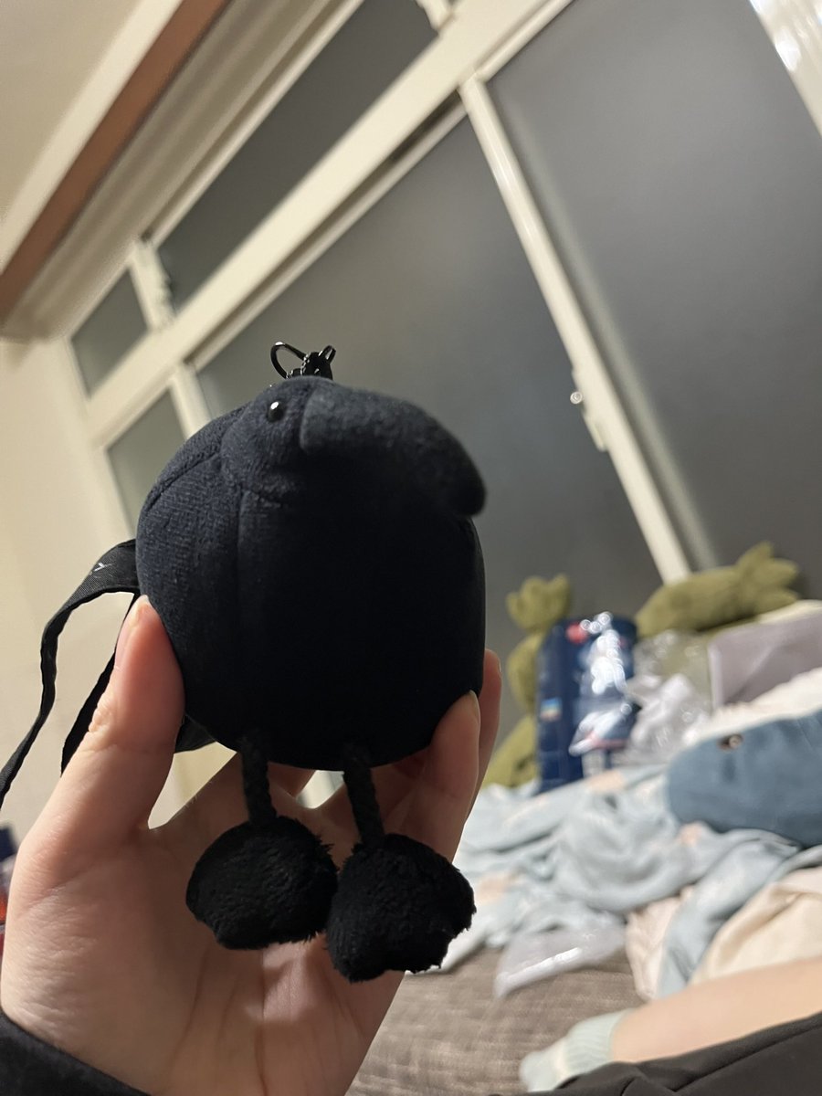 TsubakiCT's tweet photo. 沒有為什麼的上傳一隻被我綁架的鳥 https://t.co/tubePodqGb
