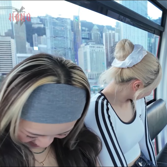 まだこ tweet media