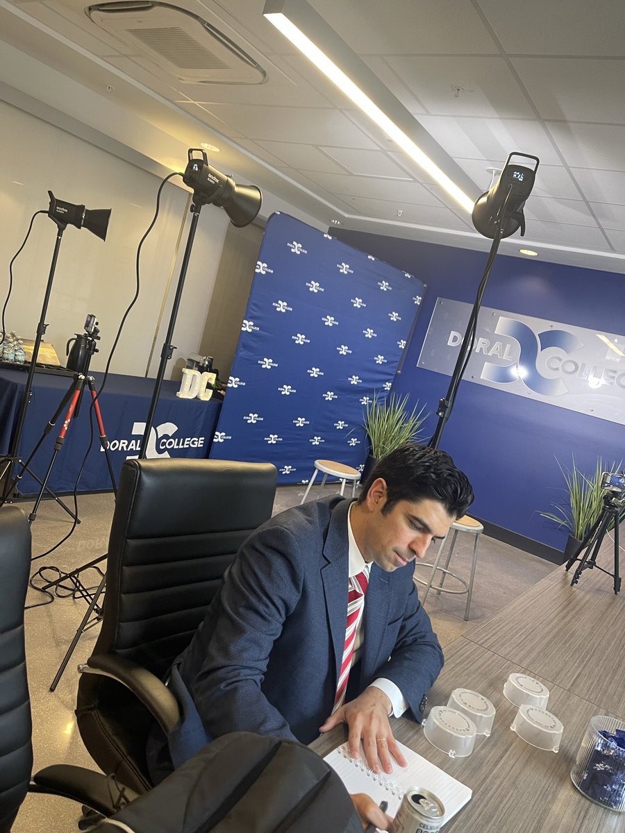 FLCharterSchAlliance tweet media