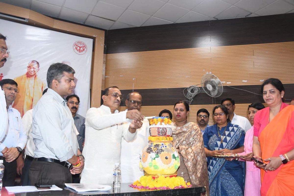 DM Prayagraj tweet media