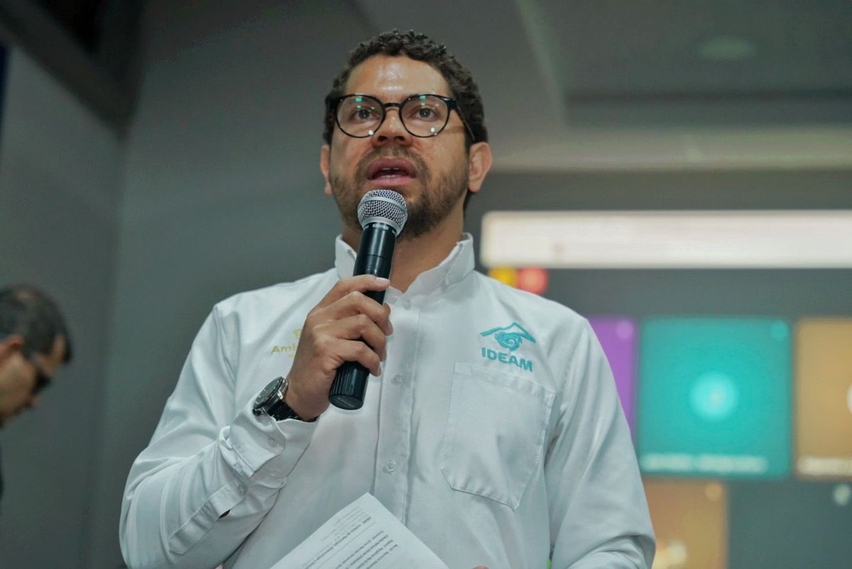 IDEAMColombia's tweet photo. #AEstaHora se desarrolla un nuevo taller de socialización y refinamiento del módulo de restauración del Sistema Nacional de Información Forestal (SNIF).

 Una jornada de trabajo junto a @MinAmbienteCo y @giz_gmbh, que busca fortalecer esta herramienta para el seguimiento a las acciones de restauración ambiental en Colombia. 🇨🇴🌿

#BosquesParaLaVida
