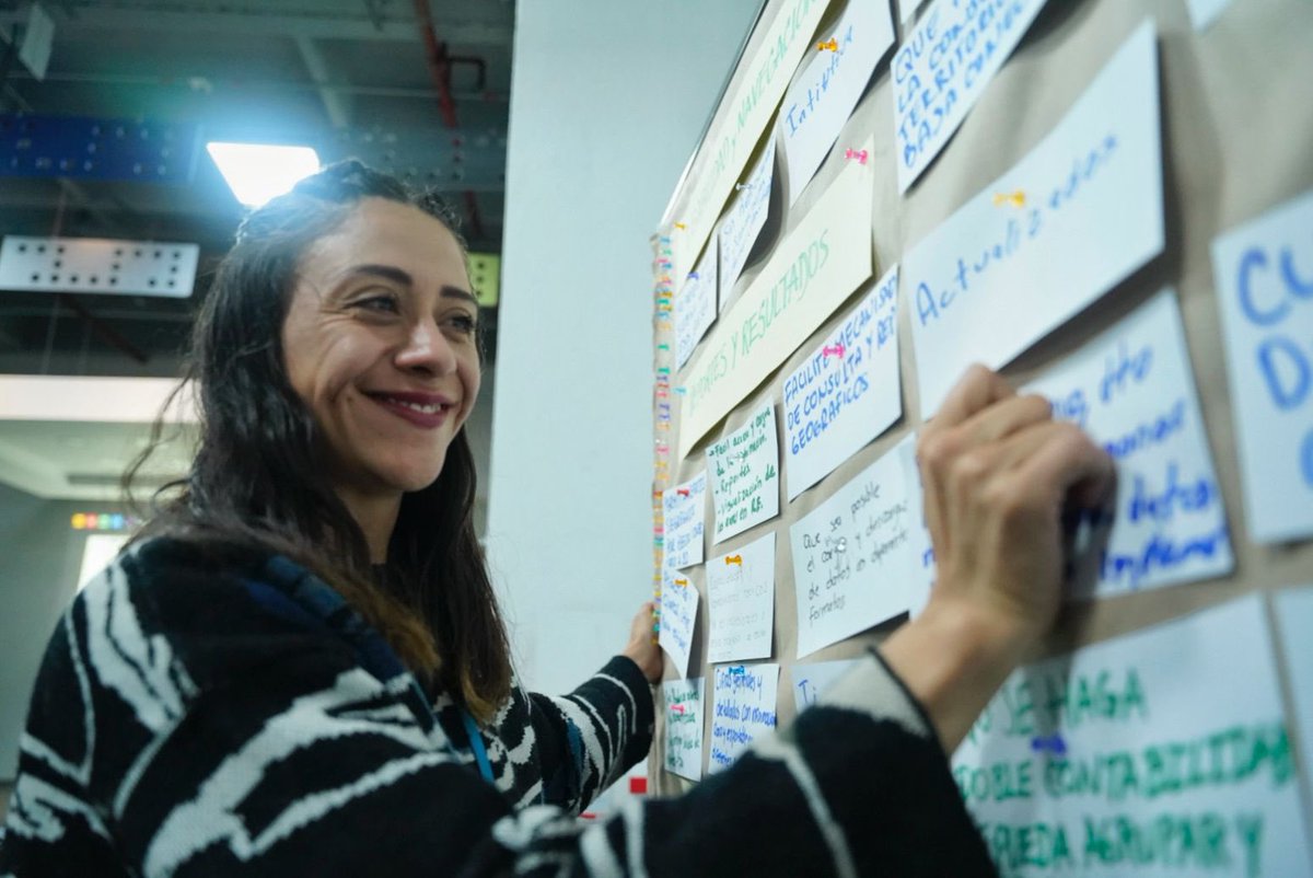 IDEAMColombia's tweet photo. #AEstaHora se desarrolla un nuevo taller de socialización y refinamiento del módulo de restauración del Sistema Nacional de Información Forestal (SNIF).

 Una jornada de trabajo junto a @MinAmbienteCo y @giz_gmbh, que busca fortalecer esta herramienta para el seguimiento a las acciones de restauración ambiental en Colombia. 🇨🇴🌿

#BosquesParaLaVida