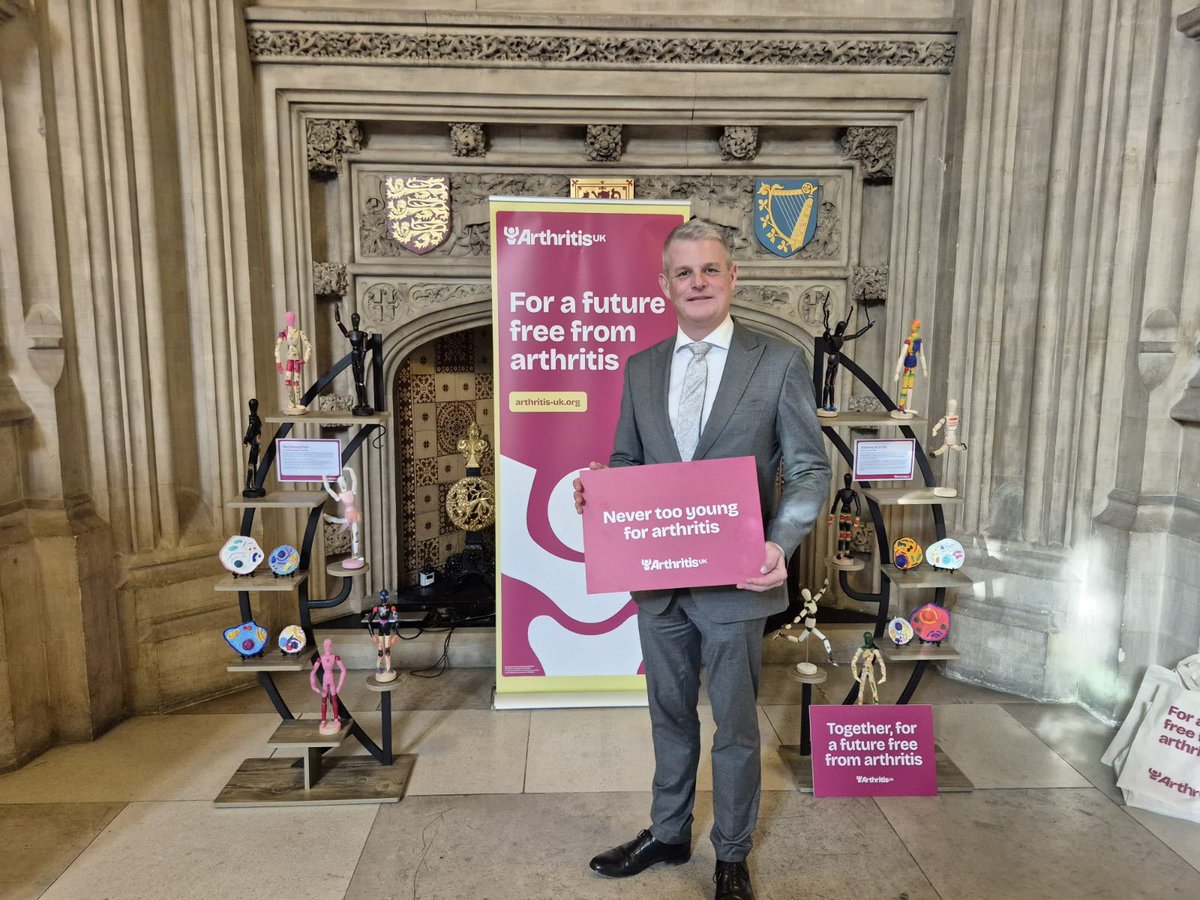 Stuart Andrew tweet media