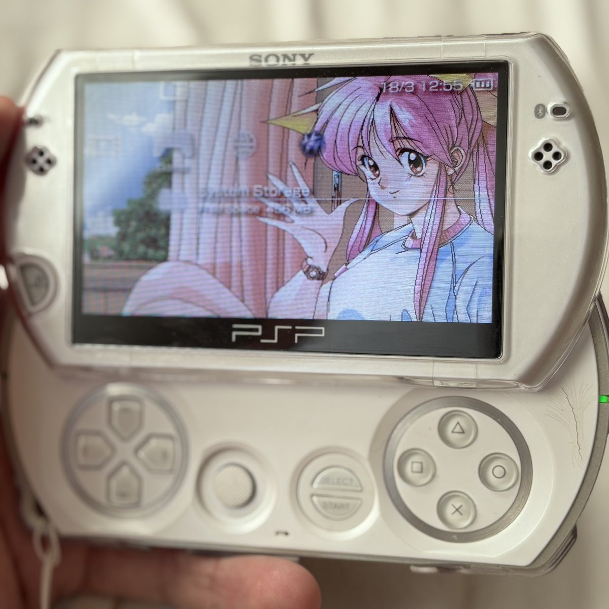 WesternYokai666's tweet photo. As artes do PC-98 ficam perfeitas como papel de parede no PSP https://t.co/zW3cAvySFF