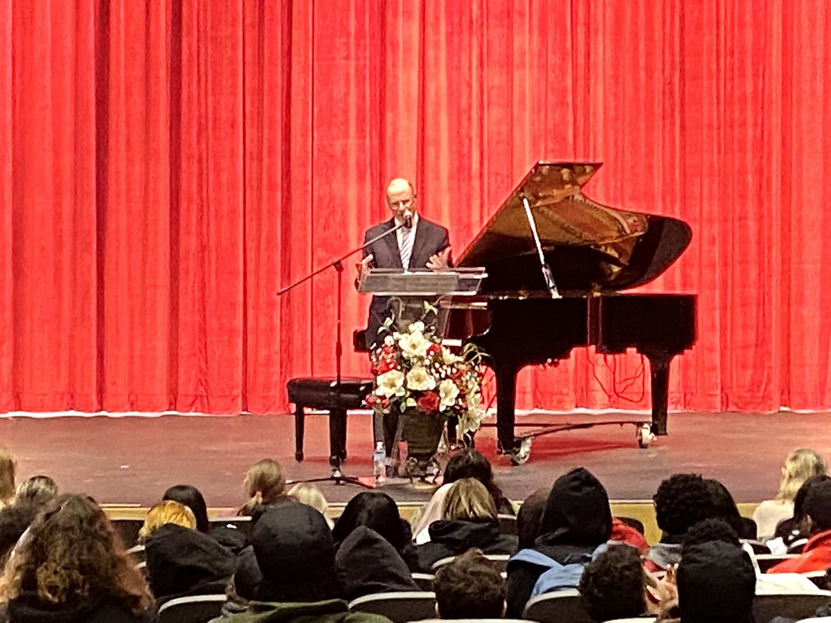 David_F_Rankin's tweet photo. Enjoyed speaking to Magnolia Public School economics and civics students this morning about capitalism and the economics of freedom. 
#capitalism #freedom #economics https://t.co/t1NjhLly5Z