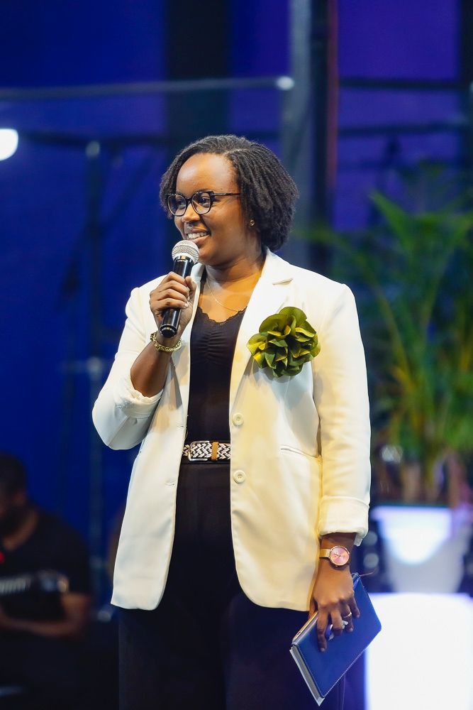 IrakizaDeborah's tweet photo. J'ai eu l'honneur de partager sur le bien-être mental des femmes et des filles à l'église Life Center Burundi ce mardi 17 Mars 2026! 😊 Prendre soin de notre santé mentale est essentiel pour vivre pleinement notre foi et notre vie quotidienne. 
#JournéeDeLaFemme  #bienêtremental https://t.co/ERAN425fpJ