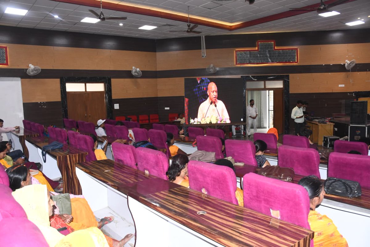 DM Prayagraj tweet media