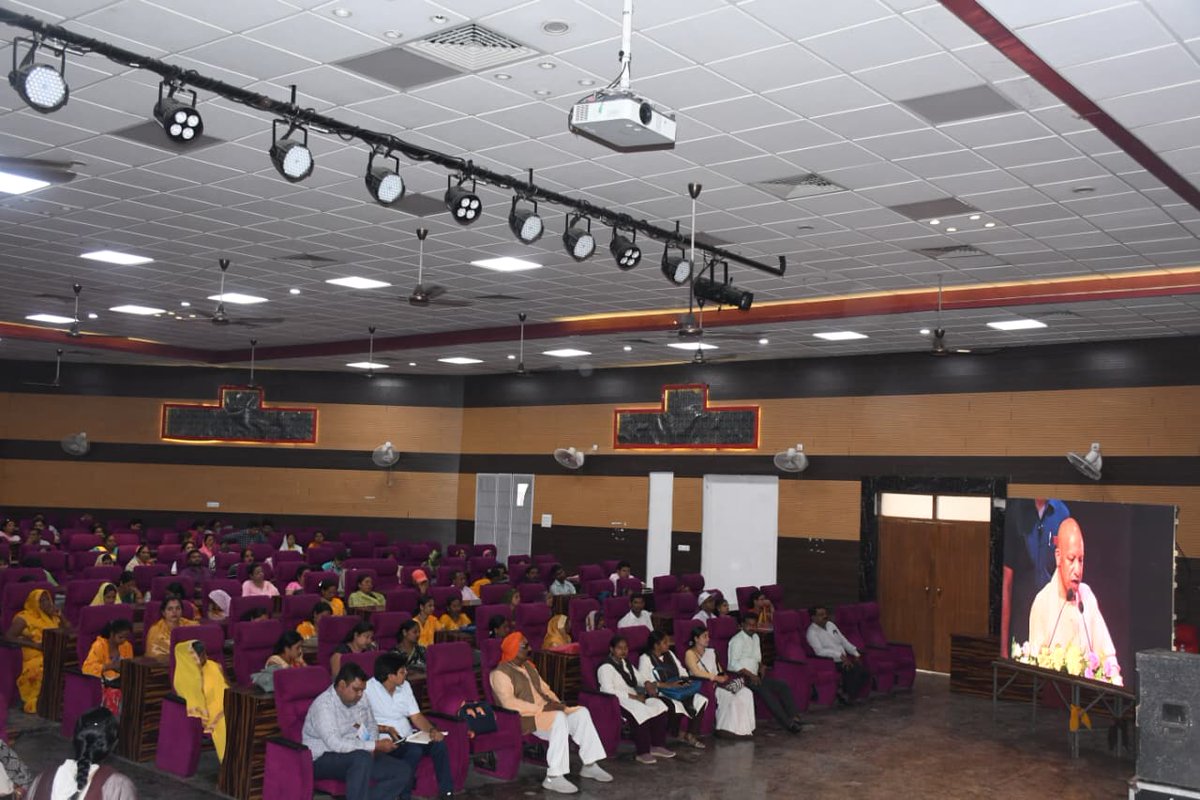 DM Prayagraj tweet media