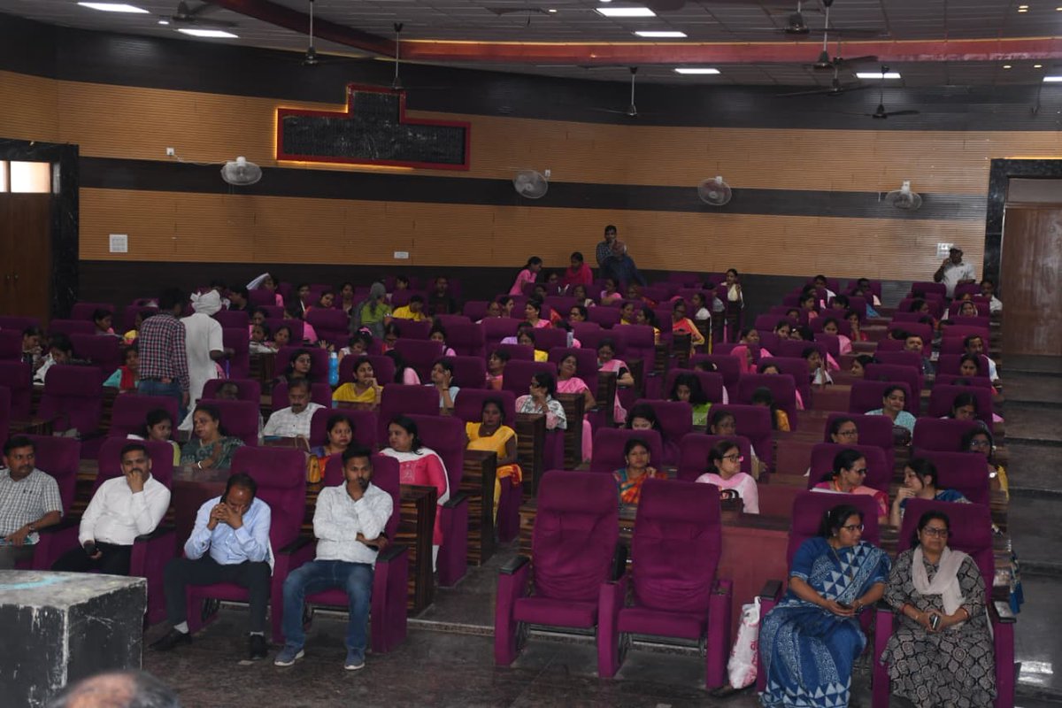 DM Prayagraj tweet media