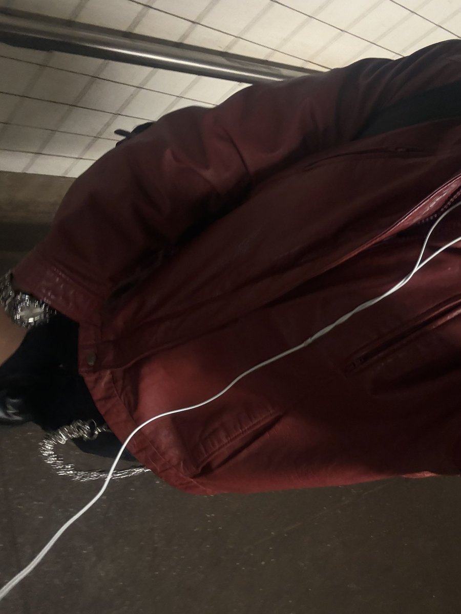 ———-+ tweet media