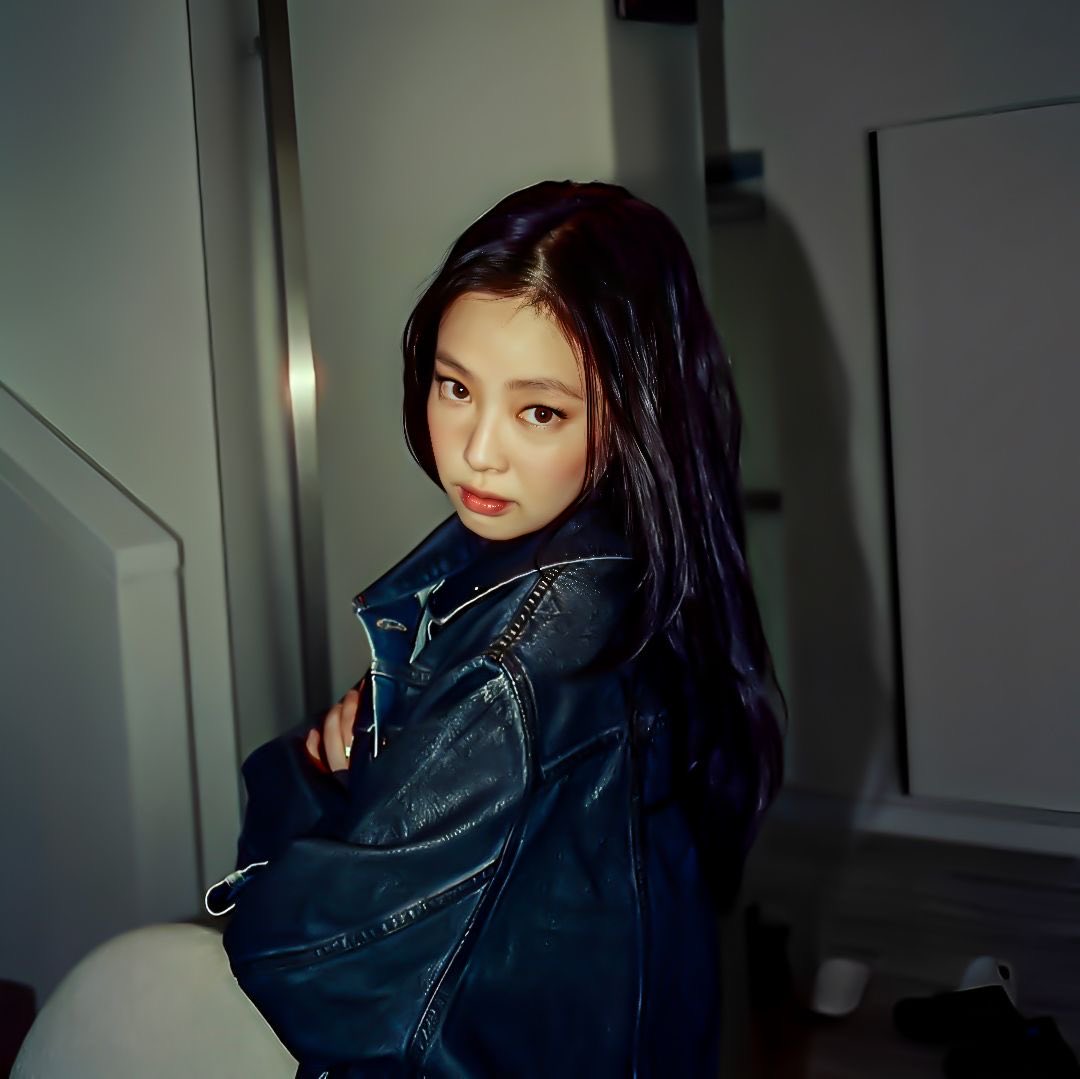 #JENNIE’s “Dracula Remix” biggest streaming day on Spotify Global:

Day 40 — 2,289,024
Debut — 2,123,685
Day 39 — 2,122,195