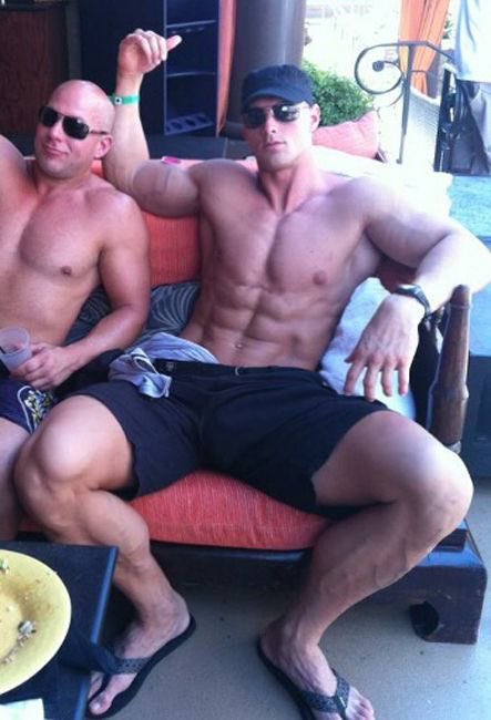 hot dudes tweet media