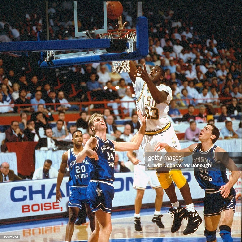 BYU Uniform Tracker tweet media