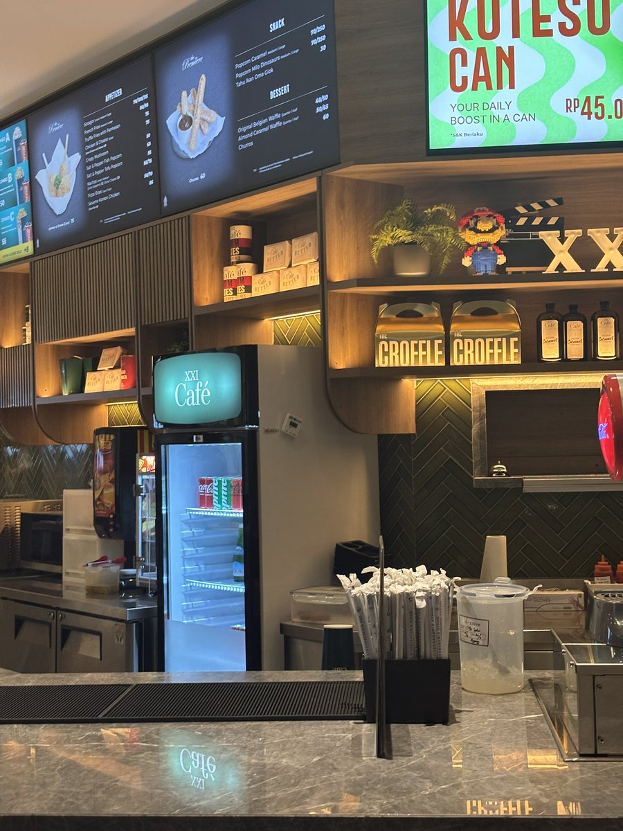 ️️🥧 tweet media