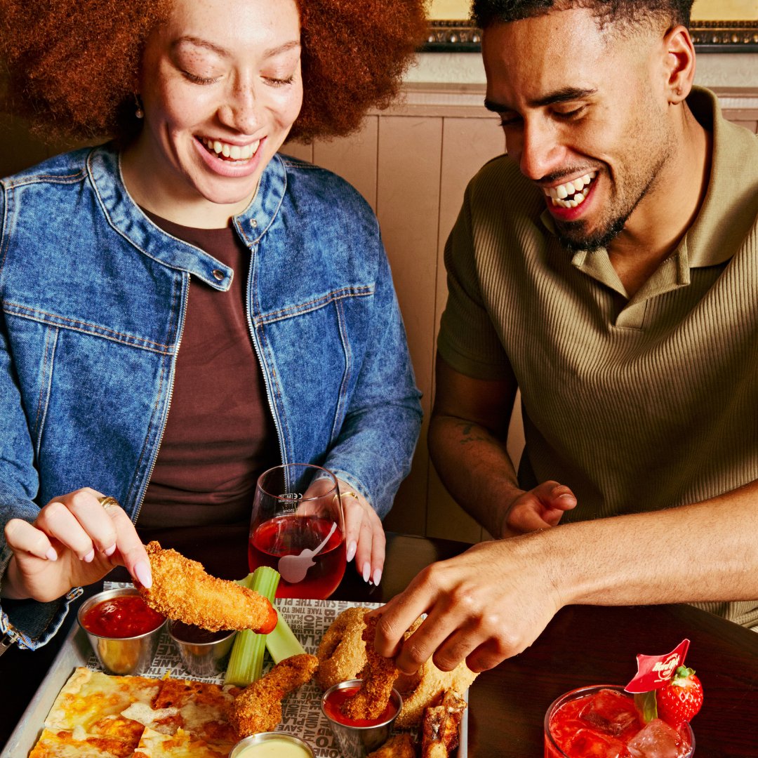 Hard Rock Cafe tweet media