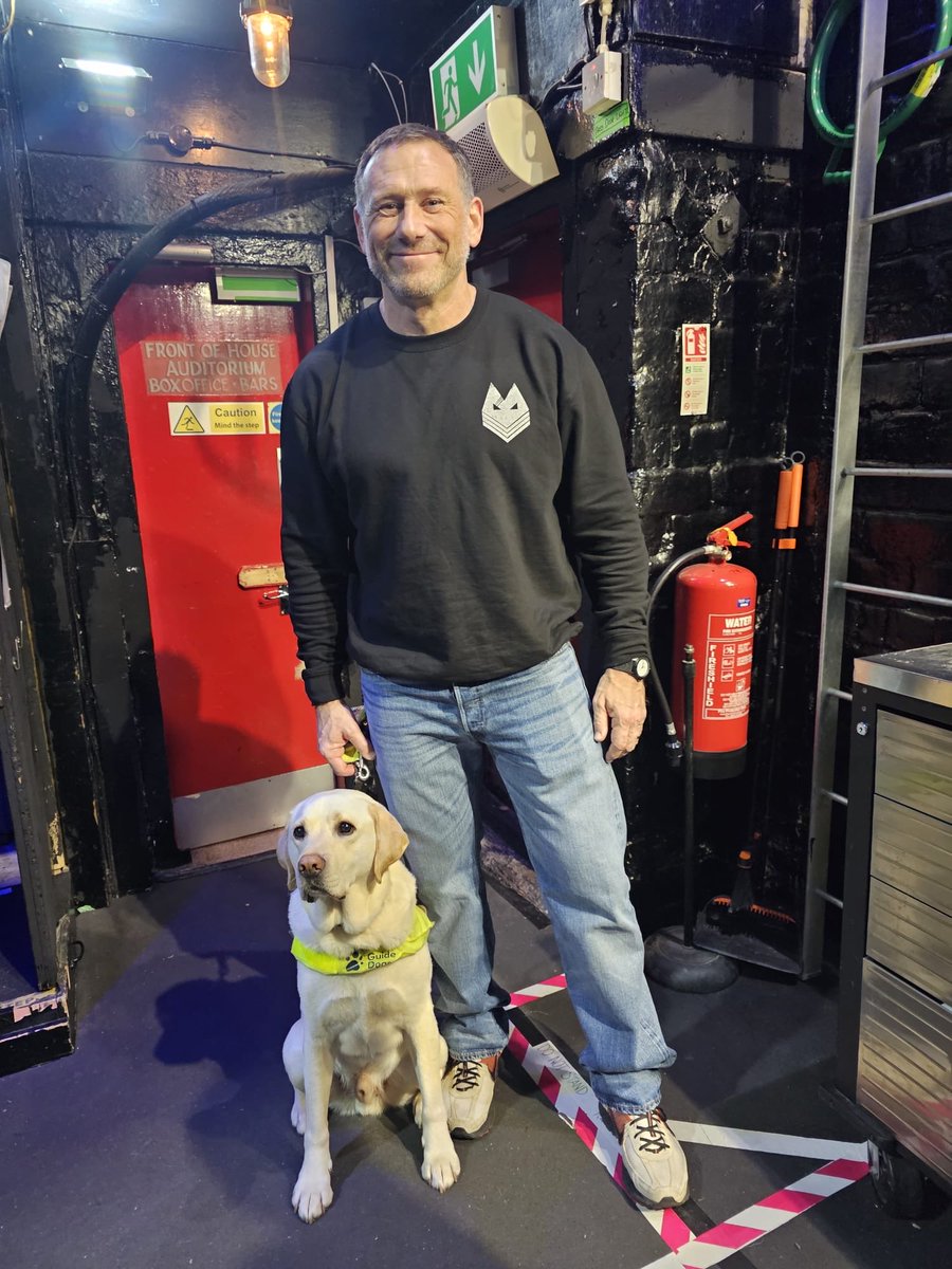 S_Cunningham9's tweet photo. Great night at the @jason_carl_fox Embrace The Chaos show with @sweirz and a pleasure to meet the big man backstage after the gig.

Great stories from his time in the @RoyalMarines and thanks for his kind support for @SSAFA events.

#royalmarines #resilience #inspiring https://t.co/FT3n8PRJxT