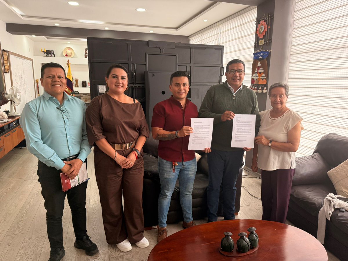 El equipo del #CNIIenTerritorio brinda acompañamiento en la gestión local para la protección de derechos de los grupos de atención prioritaria. 👧🏻🧒🏻👩🏻‍🦱👵🏽👴🏼

¡Te contamos más sobre estas actividades en el país! 👉🏼 igualdad.gob.ec 

#AcciónLocalCNII