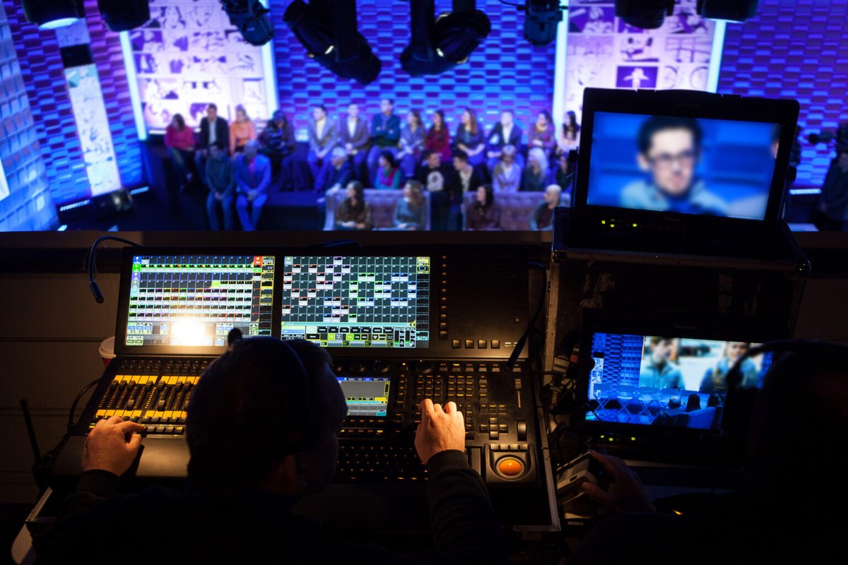 Installation tweet media