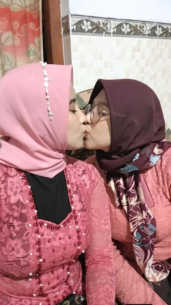 Nazira tweet media