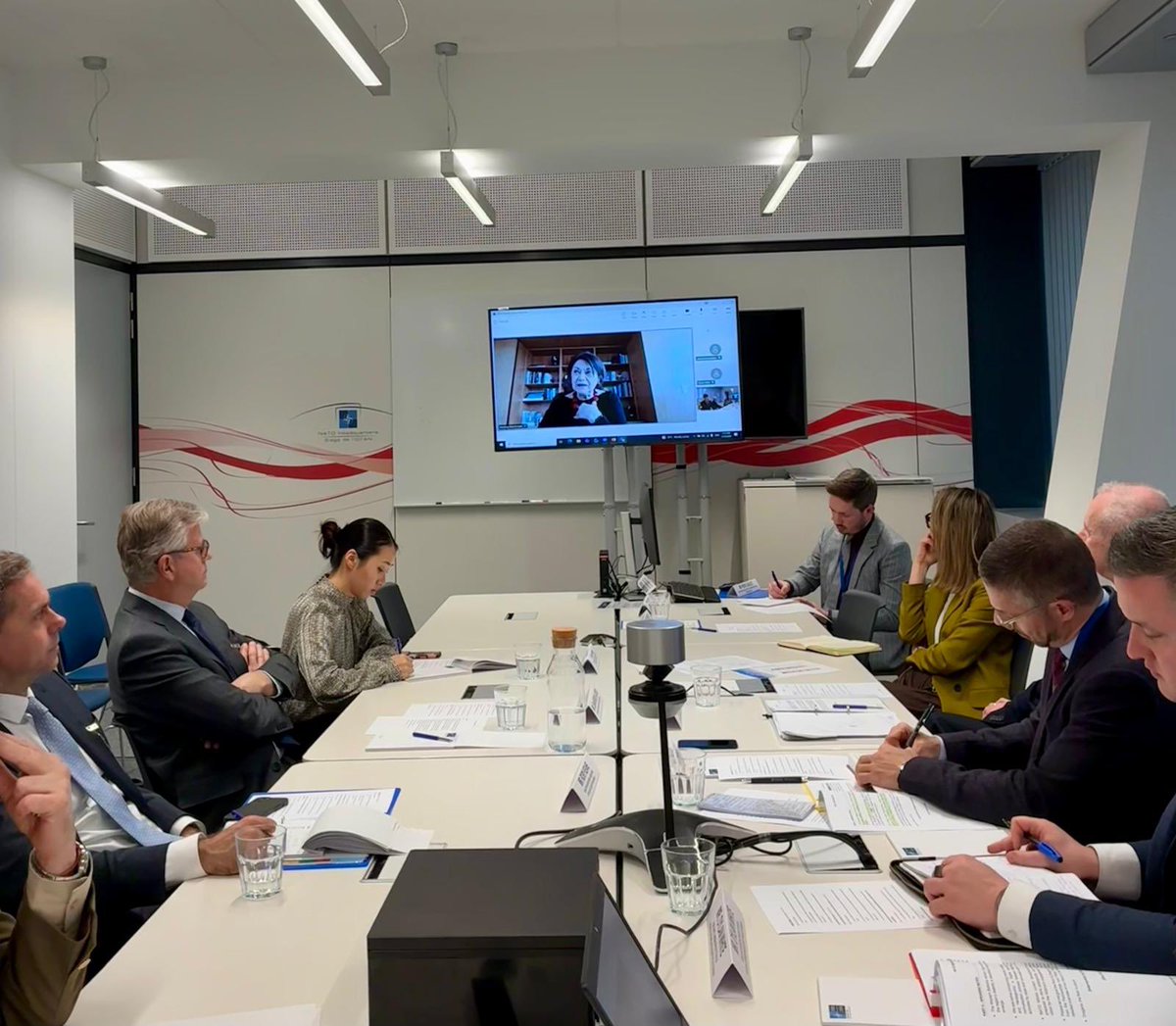 Boris Ruge tweet media