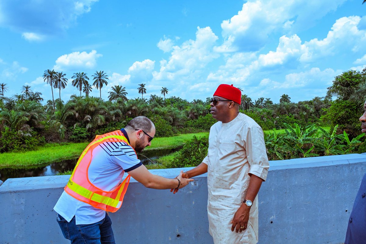 good_da_red's tweet photo. GOV FUBARA TARGETS MAY FOR COMMISSIONING OF N80.8BN ELELE-OMOKU ROAD 

Rivers State Governor, Siminalayi Fubara, has said the 33.5-kilometre Elele–Umudioga–Egbeda–Ubimini–Ikiri–Omoku dual carriageway is nearing completion and will be ready for inauguration by early May.
#simworks https://t.co/A3E2UxxJRZ