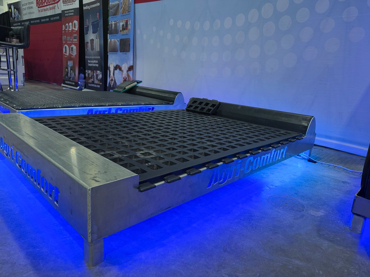 Where they lay. Where they walk. Where they stand.
Rubber flooring built for dairy cows – supporting joints and healthier hooves. 
Central Plains Dairy Expo  | Booth C724
#cowcomfort #rubberflooring #dairy