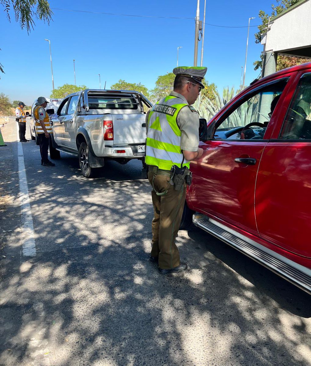 Carabineros Tránsito tweet media