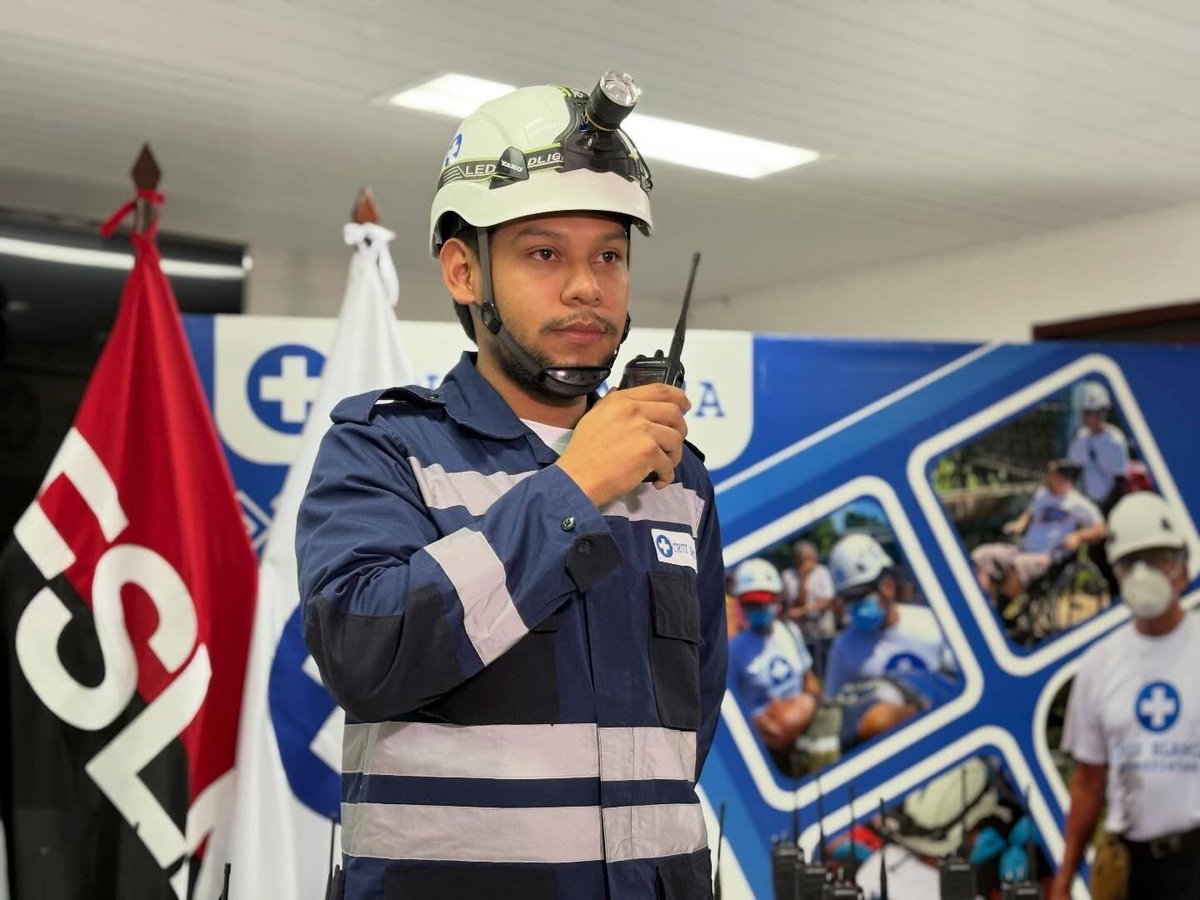 Gobierno de #Nicaragua, a través de la Cruz Blanca, moderniza comunicación de brigadas de rescate a nivel nacional
#ManaguaSandenista
