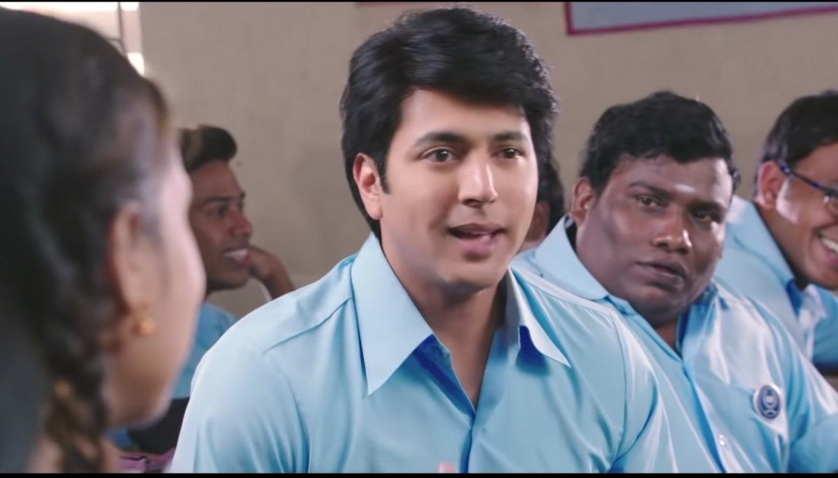 சங்கீஸ்: விஜய் கூட்டத்துல ஷூட்டிங்க் நடத்துனாரு..

உபீஸ்: இது என்னோட ஓலு..