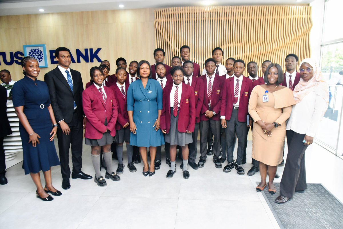 LOTUSBank tweet media