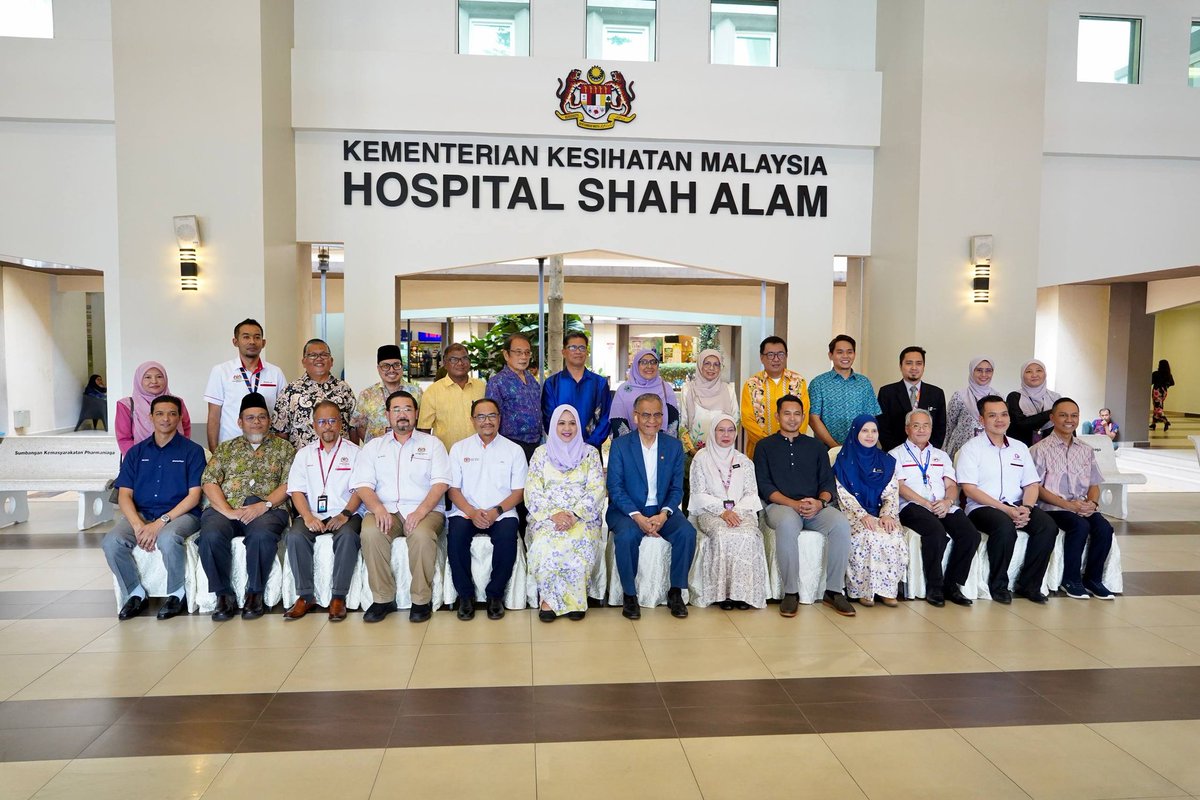 Azli Yusof tweet media