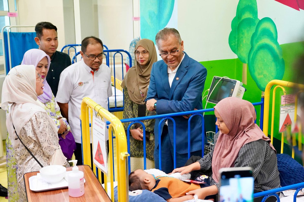 Azli Yusof tweet media