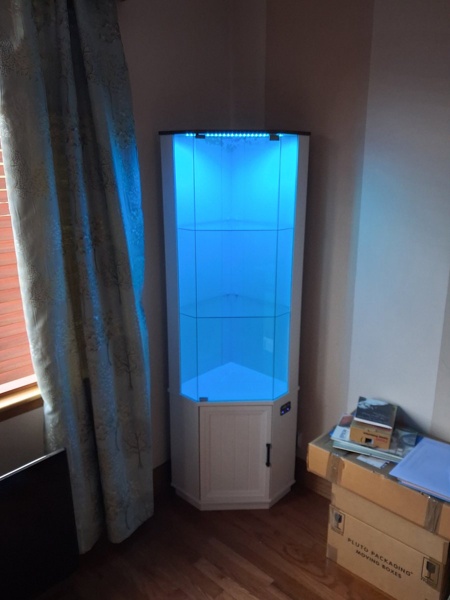 DuncanWalker74's tweet photo. New memories display cabinet...slowly making a home! https://t.co/sLILIIOZIa
