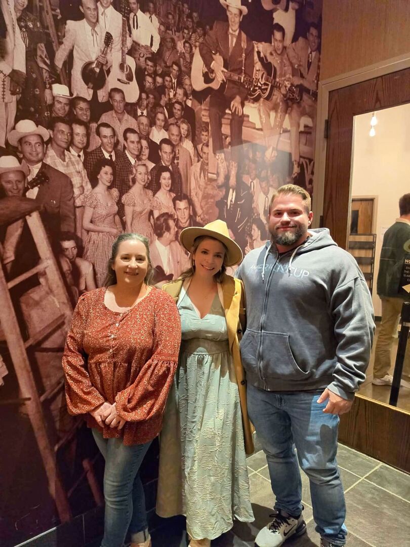 Jennifer Bueschel tweet media