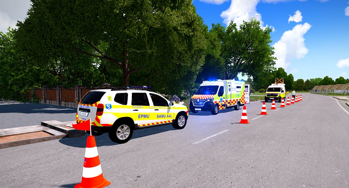 SAMU_A4L's tweet photo. Très fort engagement de l'EPMU sur de nombreuses interventions, une formation interne puis sur des accidents de le route, des blessés suite incendie, la prise en charge d'une victime décédée. https://t.co/b80VnDQDis