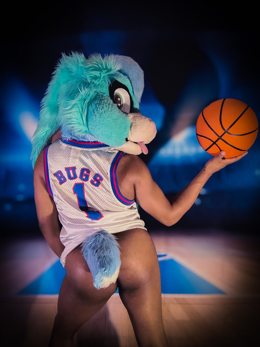 rated R cosplay 🔜 FWA ($5 OF) tweet media