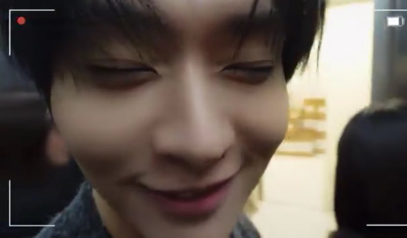witch1vy's tweet photo. cops : are you high
me: am I what
cops: high
me : hello https://t.co/wM0xd7GKZH