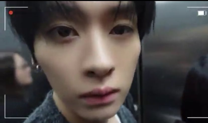 witch1vy's tweet photo. cops : are you high
me: am I what
cops: high
me : hello https://t.co/wM0xd7GKZH