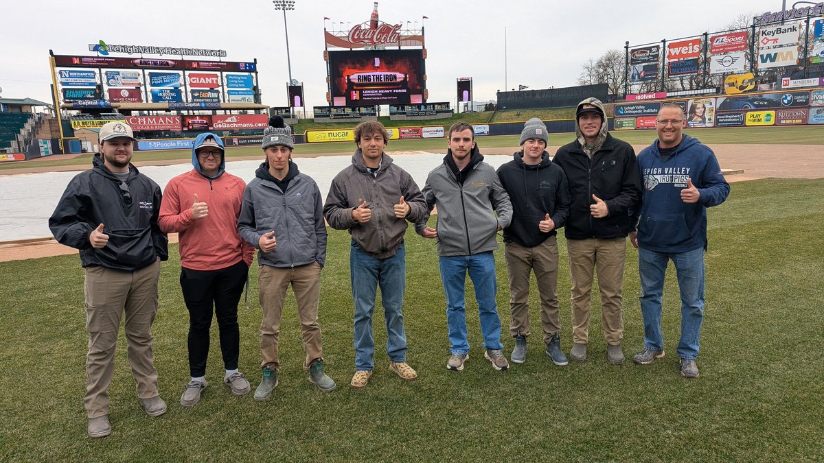 Doug Linde tweet media