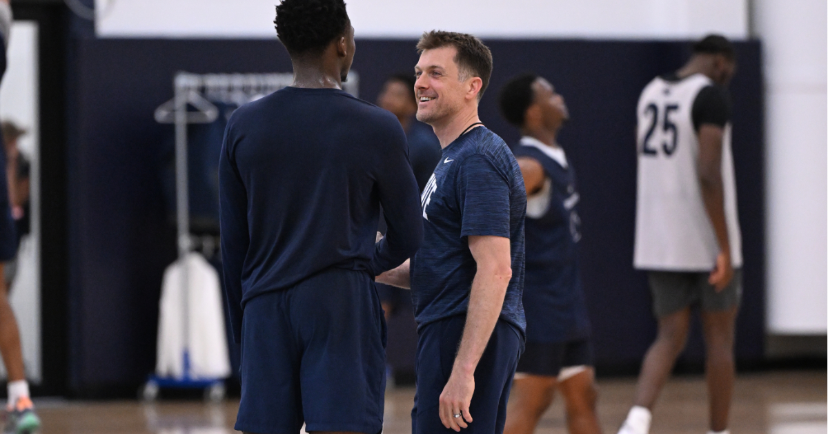 Blue White Illustrated tweet media