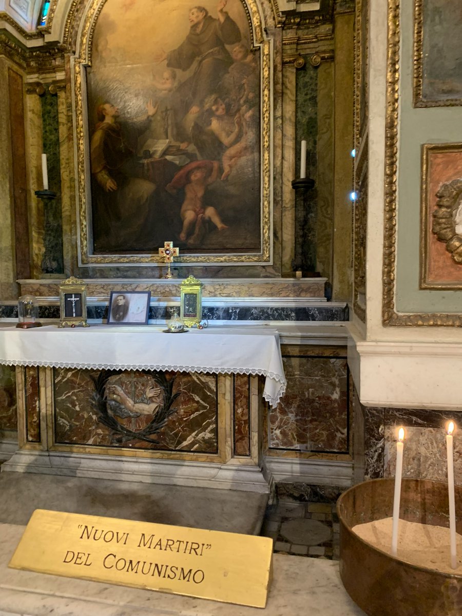 ArkadyRzegocki's tweet photo. Rome hides many Polish traces 🇵🇱🇮🇹 On Tiber Island, the Church of St. Bartholomew holds relics of St. Adalbert and other Polish saints. It also preserves memories and relics of 20th-century martyrs who resisted Nazi and communist totalitarian regimes.
#Polonica #OpenDiplomacy https://t.co/xPfwz6Ee8h