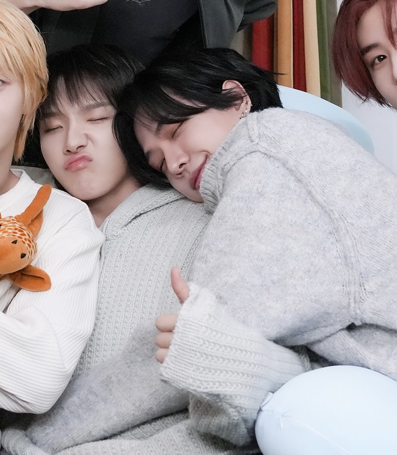 260318 위버스 왓도어 EP.48 포토 스케치